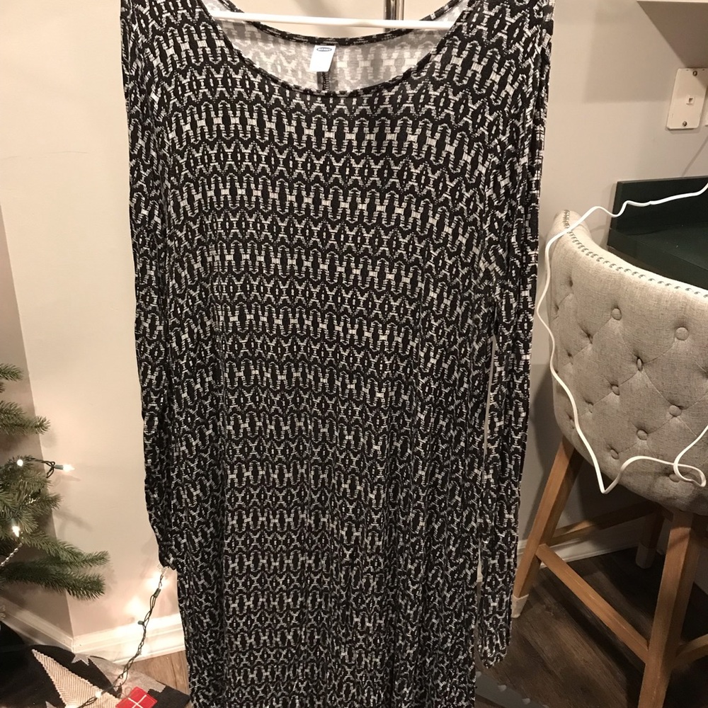 Black/white tribal print swing dress L